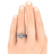 GTJ3843-w-hand-1