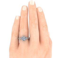 GTJ3752 oval w 9x7mm hand 1 | Gerry The Jeweler