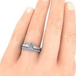 GTJ1250 oval 7x5mm dwb hand 2 | Gerry The Jeweler