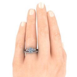 GTJ1066 round r set hand 1 | Gerry The Jeweler